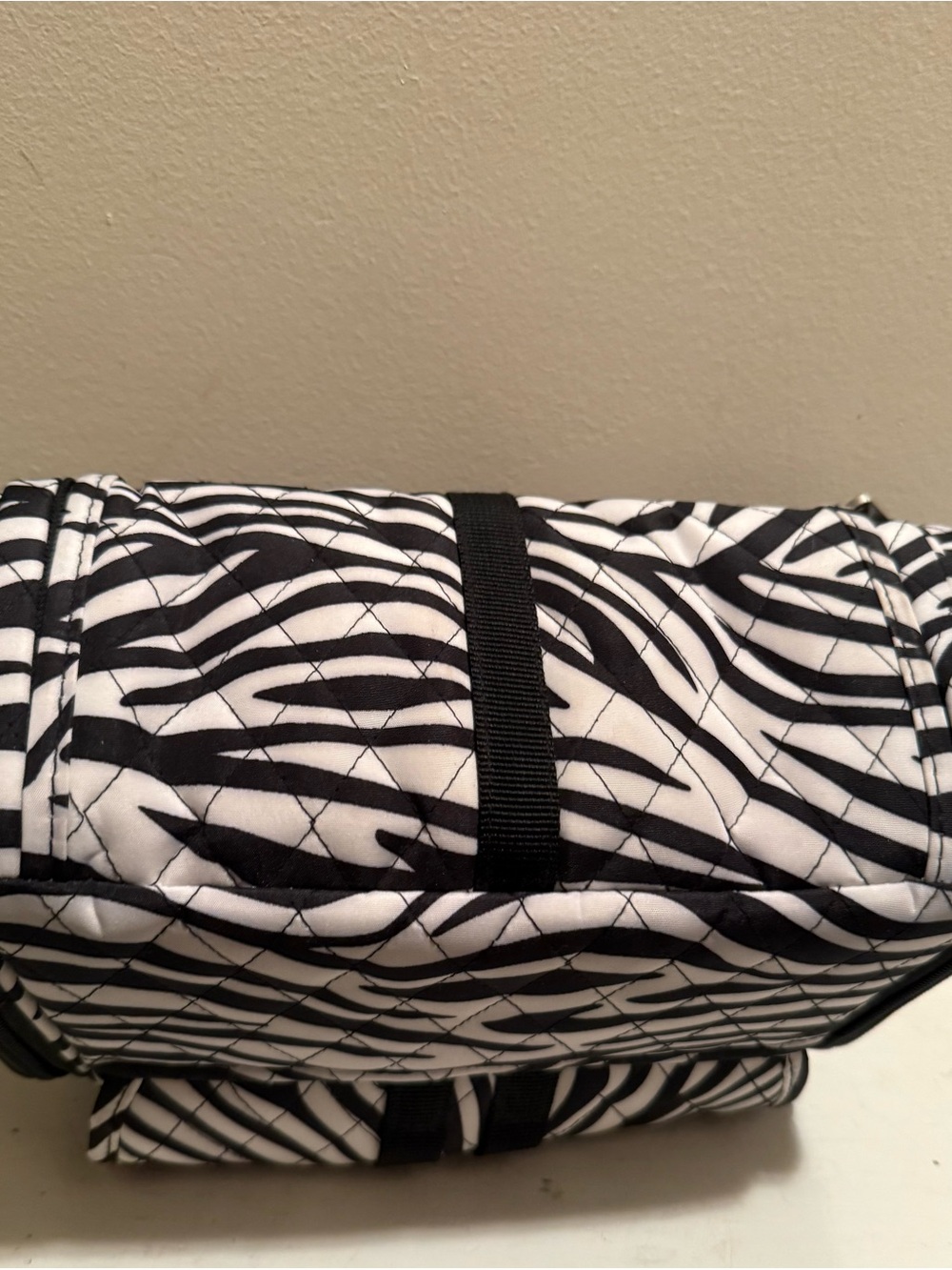 Travelon Black & White Zebra-Pattern Hanging Toiletry Organizer NWOT - Picture 8 of 8